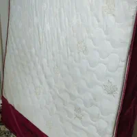 تشک طبی فنری تمیز با بالشت