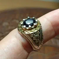 انگشتر یاقوت کبود