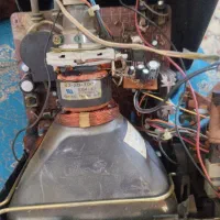 تلویزیون سیاه و سفید ۴ اینچ|کلکسیون اشیاء عتیقه|قم, دروازه کاشان|دیوار