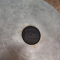 قابلمه چدن آلمان|ظروف پخت‌وپز|اصفهان, باغ فدک|دیوار