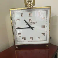 ساعت رومیزی دکوری کاملا سالم