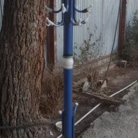 چوب لباسی بزرگ.قوری بزرگ قدیمی