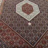 فرش ۹ متری ماشینی ریزماهی|فرش|زنجان, |دیوار