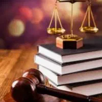 وکیل پایه یک دادگستری