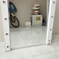 ایینه زیبا