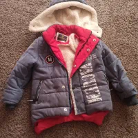 بافت و شلوار گرم و کاپشن بچگانه در حد خیلی نو