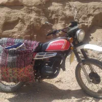 سوزوکی250