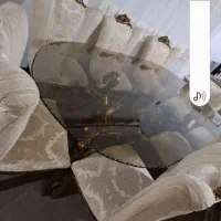 مبل سلطنتی ومیز نهار خوری تمیز|مبلمان خانگی و میز عسلی|کیاشهر, |دیوار