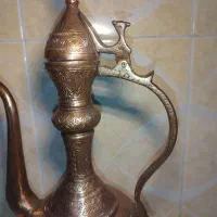 آفتابه مسی قدیمی|کلکسیون اشیاء عتیقه|زاهدان, |دیوار