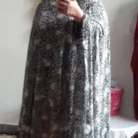 چادر رنگی نو واسه عکس سر کردم