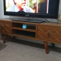 تلویزیون و میز تلویزیون|تلویزیون و پروژکتور|بومهن, |دیوار