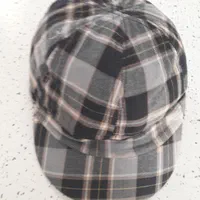 کلاه چرمی لبه دار دارای محافظ گوش گردن|کیف، کفش، کمربند|ارومیه, |دیوار