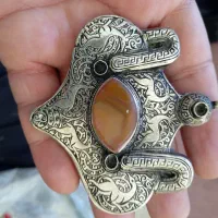 سنگ.سکه.مجسمه.به شرط عتیقه.|کلکسیون اشیاء عتیقه|قم, چهار مردان|دیوار