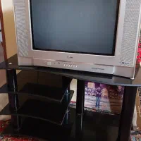 تلویزیون LG همراه با میز تلویزیون کاملا نو|تلویزیون و پروژکتور|چالوس, |دیوار