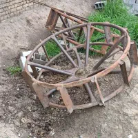 چرخ اهنی و توپی