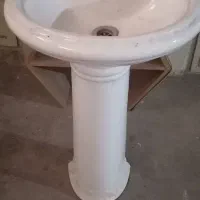 روشویی با پایه