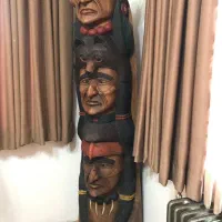 فروش مجسمه های تایلندی از چوب یک تکه دو متری