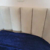تخت یکنفره و میزآرایش و آینه گرد
