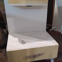 دو عدد پاتختی سفید کشودار