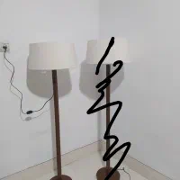 یک عدد اباژور ایستاده چوبی و شیک زیر قیمت بازار|چراغ خواب و آباژور|کرمانشاه, |دیوار