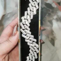 دستبند و گردن بند