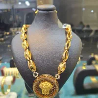 گردنبدن ورساچ