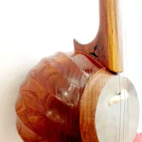 کمانچه|سازهای سنتی|شیراز, گویم|دیوار