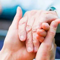 استخدام پرستار خانم