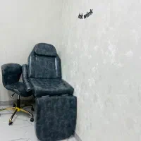 تخت مژه ۳عدد با بهترین کیفیت چرم،ترولی،میز، رگال|آرایشگاه و سالن‌های زیبایی|فومن, |دیوار