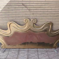 تاج و تخت فروشی