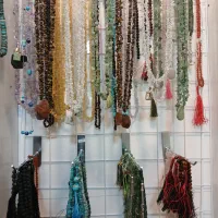 گردنبندهای خوشگل انرژی