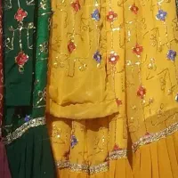 لباس محلی|لباس|باغ ملک, |دیوار