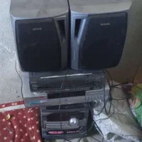 دوعدد دستگاه  کاست قدیمی و دی وی دی سونی و سامسونگ