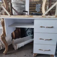 وسایل اریشگری میز صندلی اریشگری|آرایشگاه و سالنهای زیبایی|میاندوآب, |دیوار