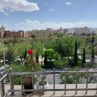 دانشجوی نزدیک دانشگاه سجاد والزهرا