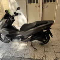 Pcx 150 مدل ۹۹