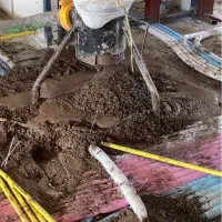 کفسازی اسکرید انتقال مصالح پوکه جایگزین فوم بتن