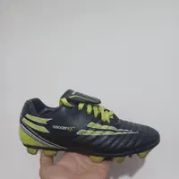 کفش استوک دار فوتبال