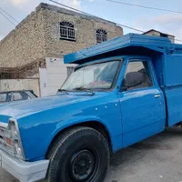 نیسان بهمراه کارگر