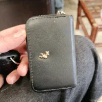 کیف مدارک گمشده ب اسم نیما بیات