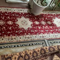 دو تا فرش کناره خوشرنگ وتمیز