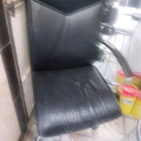 صندلی اصلاح ومدیریت و کمد لباس وفایل|آرایشگاه و سالنهای زیبایی|مشهد, انقلاب|دیوار