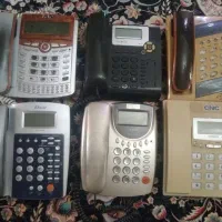 تعدادی تلفن رومیزی