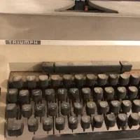 ماشین تایپ فارسی ،تریومفtriumph عتیقه|کلکسیون اشیاء عتیقه|تهران, زعفرانیه|دیوار