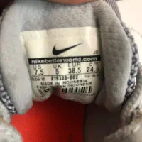 کتانی  زنانه نایکی اصلی|کیف، کفش، کمربند|رشت, لاکان شهر|دیوار