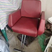 صندلی آرایشگاهی کاملا سالم