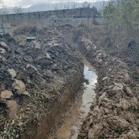 کارگریم کار های کنترات و روز مزد انجام میدیم