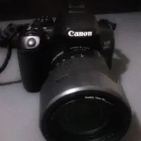 CANON 850D