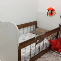 تخت بچگانه|تخت و صندلی بچه|سبزوار, قلعه‌نو دهزار|دیوار