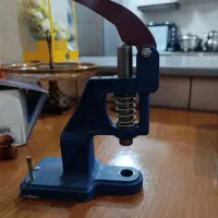 دستگاه پرس دکمه و مروارید پگاه با قالب